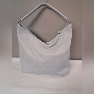 JEANE & JAX Vegan Soft Shoulder Hobo Bag in Light Gray